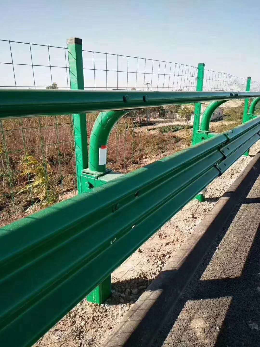 汉中市佛坪县波形护栏生产2023新价格