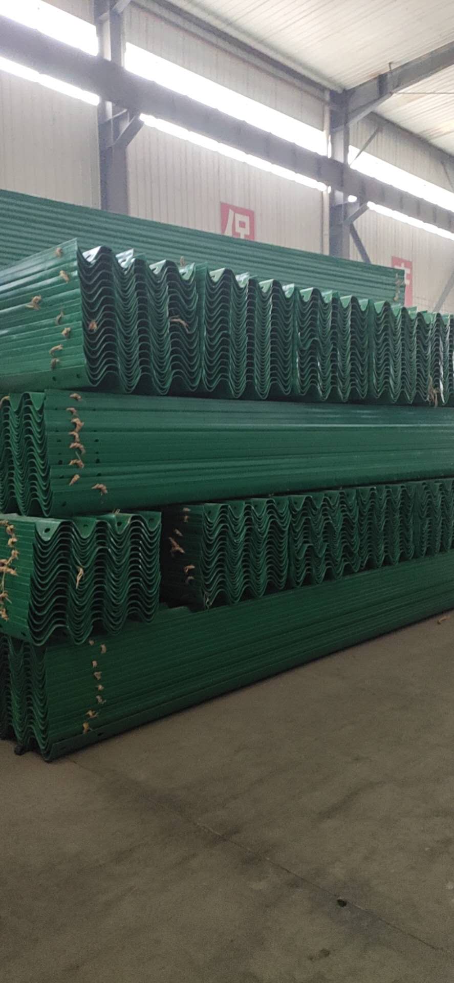 重庆市长寿区两波三波护栏板热镀锌喷塑价格2023已更新（今日/价格）