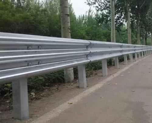 临沂市河东区乡村公路护栏板生产厂家直销2023已更新(今天/动态)