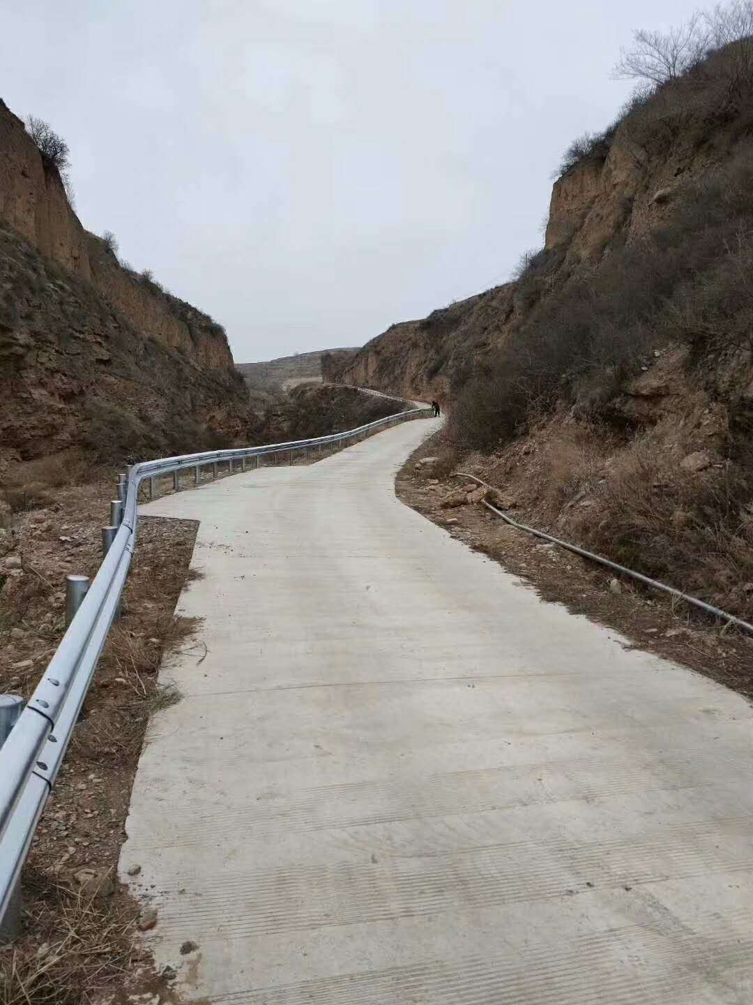 乌鲁木齐市乡村公路护栏板销售及施工2022已更新(今日/行情)