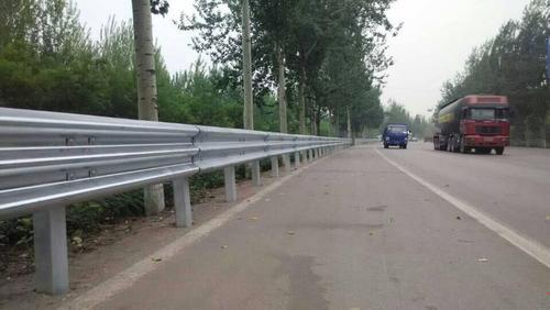 杭州市富阳区高速公路护栏板多少钱一米2023已更新(今天/动态)