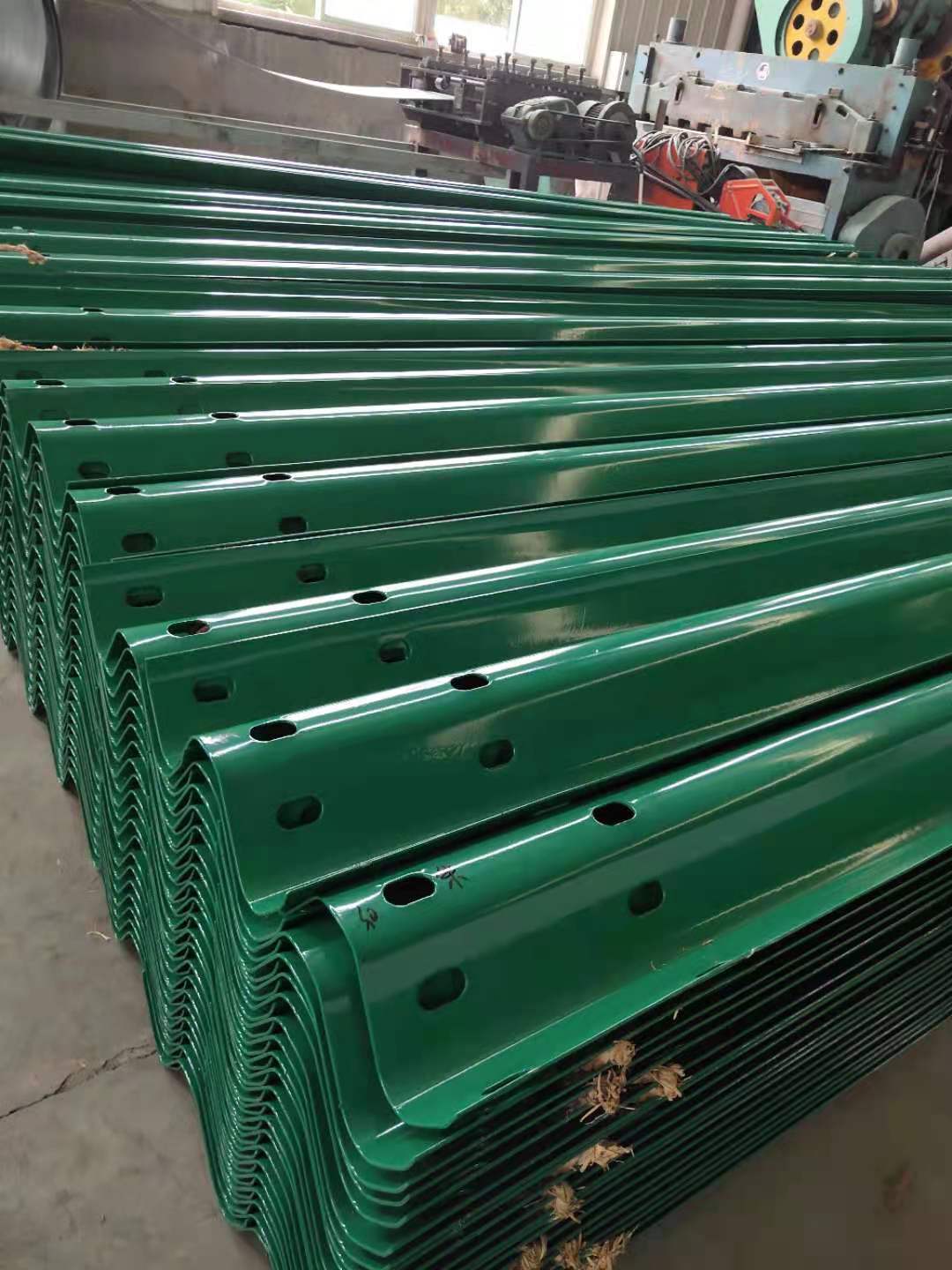 鄂尔多斯市准格尔旗波形梁锌钢护栏板销售及施工2022已更新（价格）