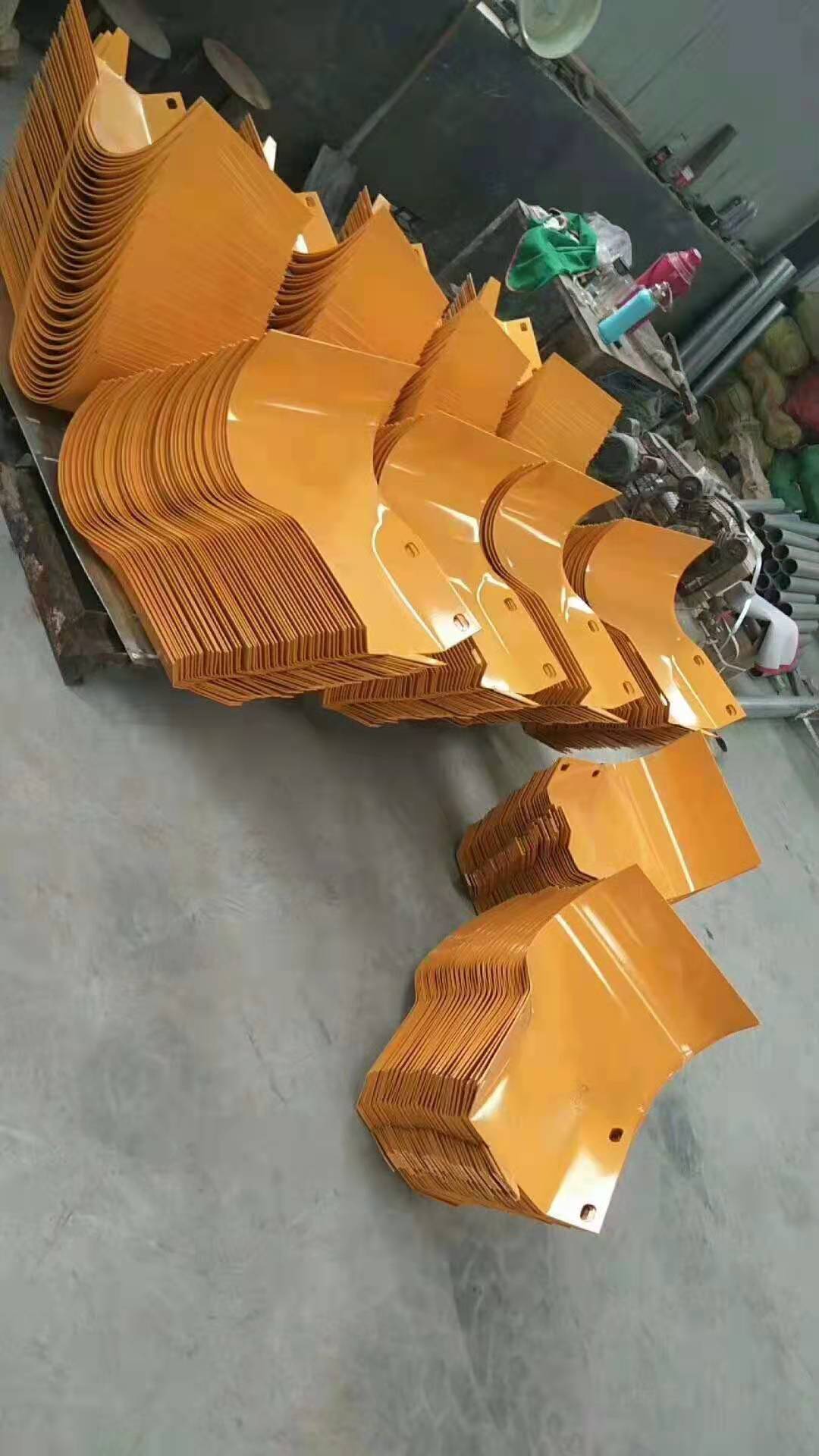 青海省国标镀锌波形护栏板厂家销售2022已更新（今日/热点）