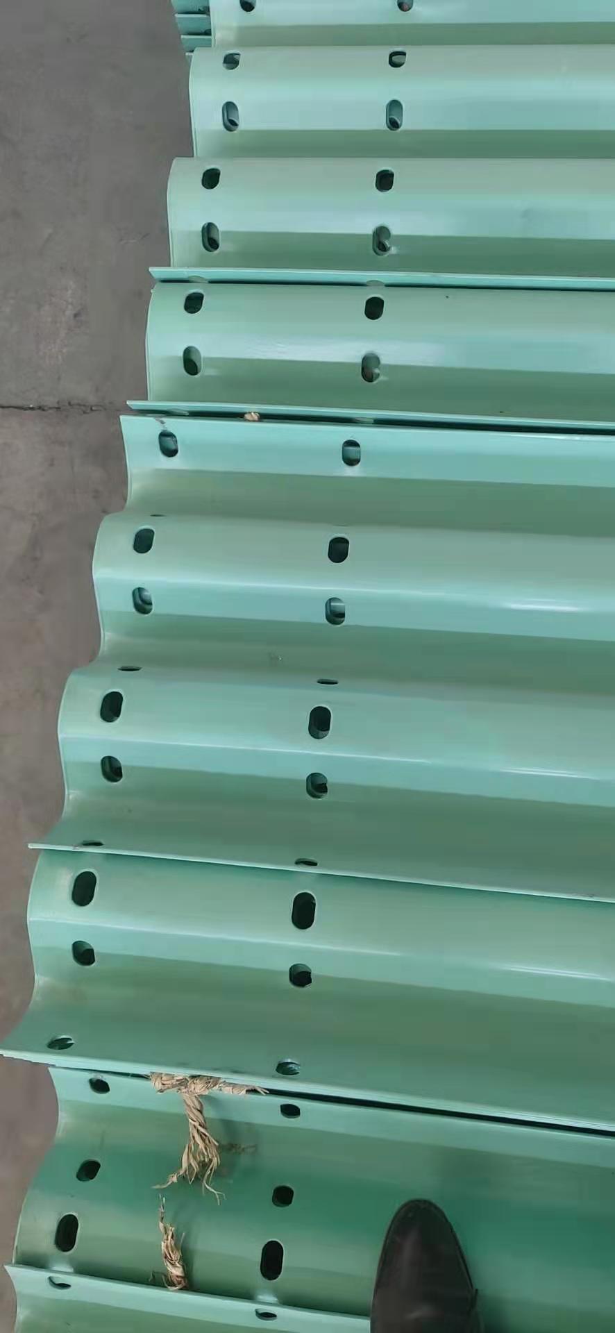 灵台波形护栏板立柱多少钱一吨