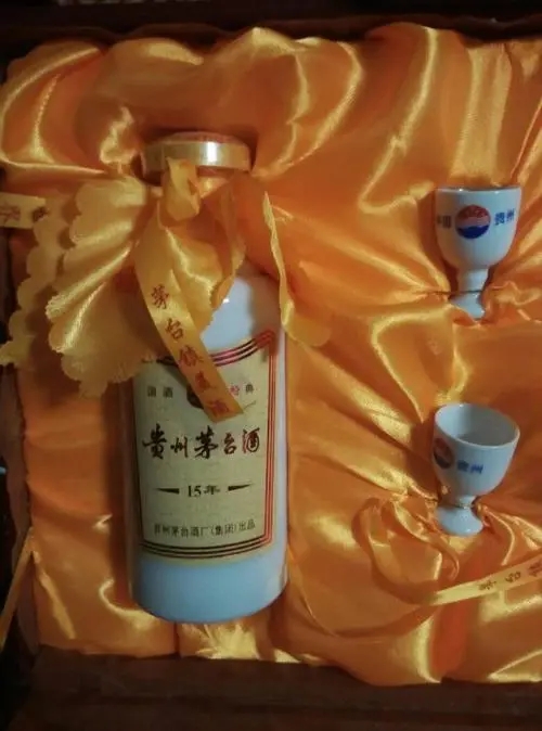深圳限量版整套路易十三酒瓶回收（人头马）高价 尽在酒友缘