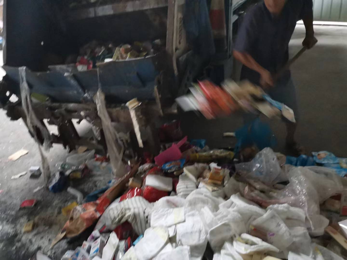 重庆市绞肉机破碎销毁回收公司联系人