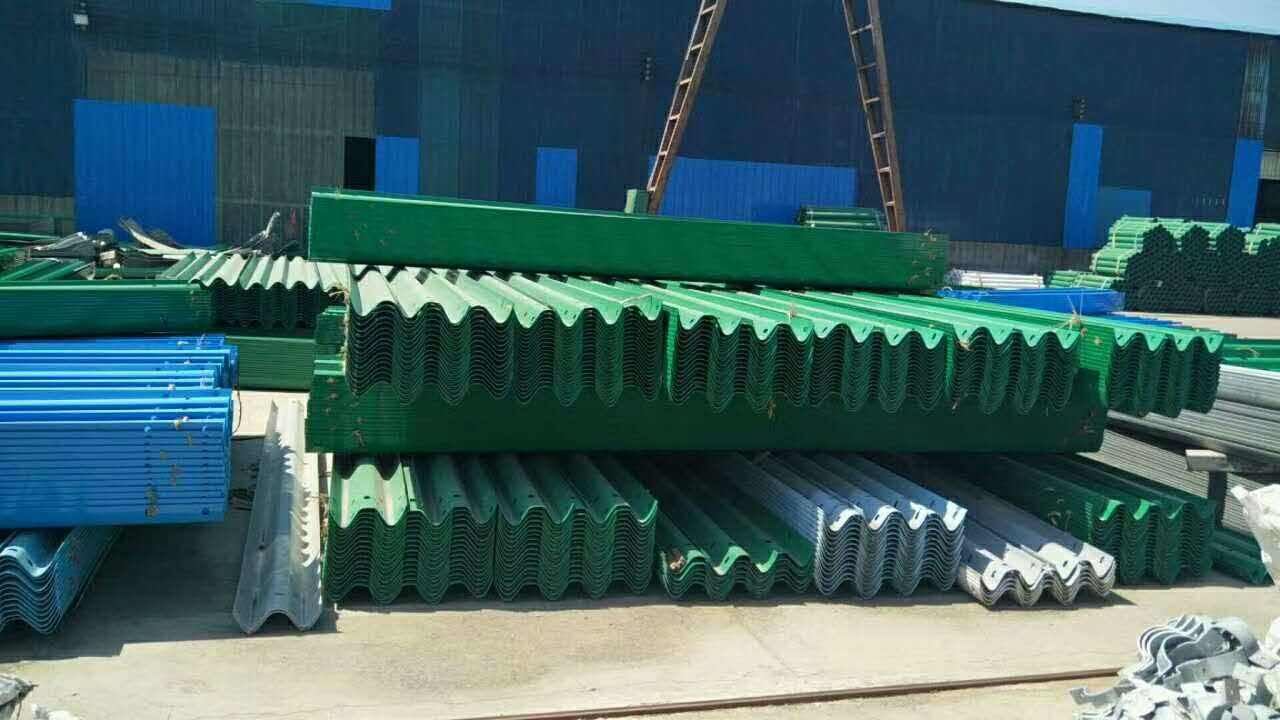 兴安盟扎赉特旗波形锌钢护栏板厂家直销2022已更新（今日/货源）