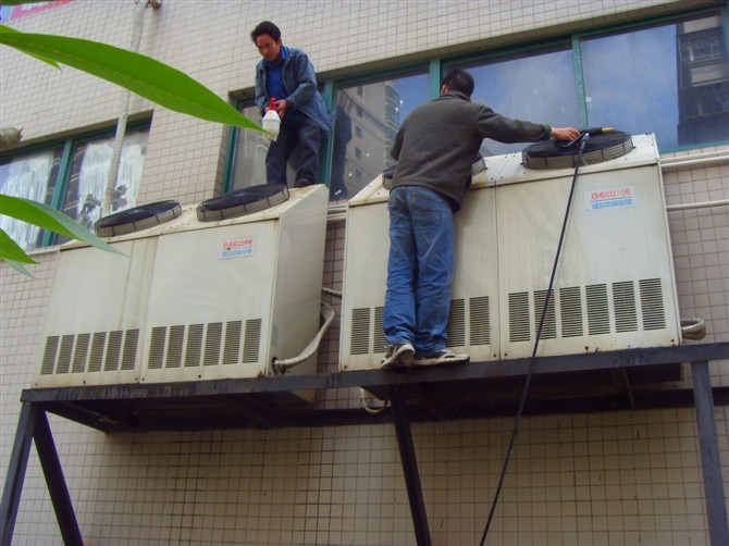 长沙市芙蓉区附修冰箱的家电维修